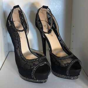 JustFab size 6.5 Black Heels